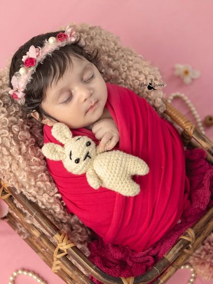 Newborn Magic (The First 20 Days) photo 22