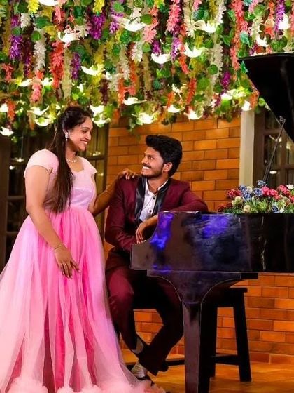 Dress Rental Buzz - Photoshoot Outfit Rental Couple & Pre-Wedding Outfits photo 34