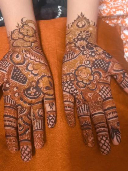 Mehendi Art by Nishat - Mehndi (Henna) Artistry Elegant Henna for Guests & Parties photo 39