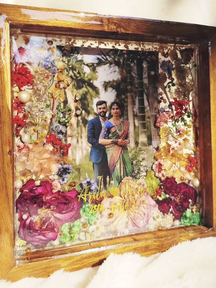 Vinys Galleria - Custom Resin Home Decor Wedding Memories in Wooden Frames photo 53