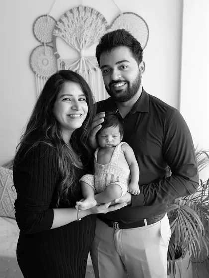 A variation of the family portrait in black and white. Providing different angles and compositions gives my clients a wide selection of beautiful images.