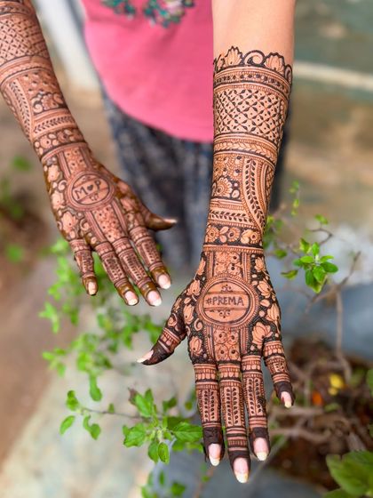 Mitali - Mehendi for Special Occasions Exquisite Bridal Mehendi photo 30