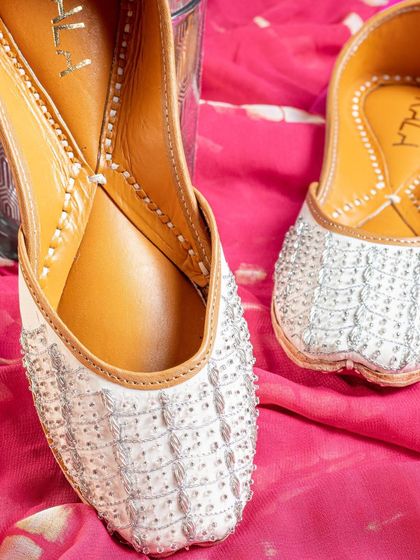 Fashion & Lifestyle photo 3