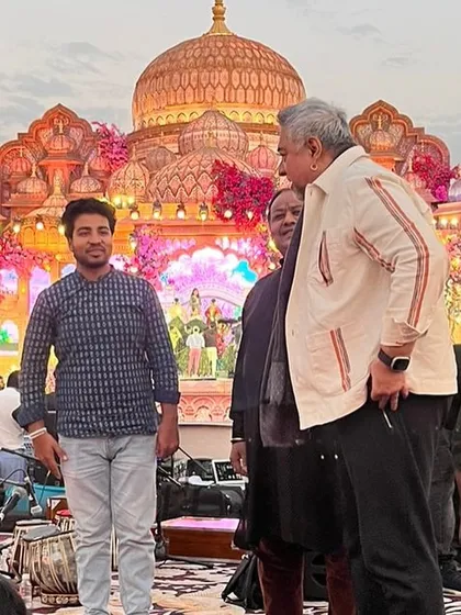 On stage during soundcheck with Ustad Fazal Qureshi ji.