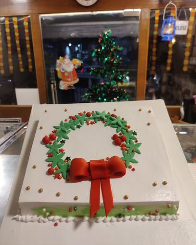 Seasonal Cakes