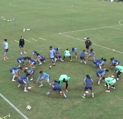 Reaction drills with the Indian National Football Team. A little competition is a great way to sharpen focus and activate fast-twitch fibers before a speed circuit.