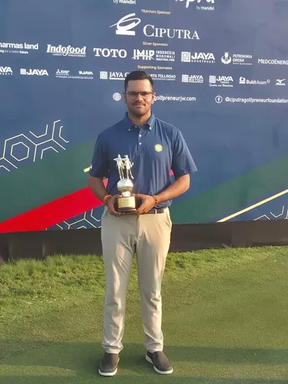 Harman Sachdeva with his Runner-Up trophy after an impressive 10-under par finish at the Mandiri Ciputra Golpreneur Junior World Championships in Indonesia.
