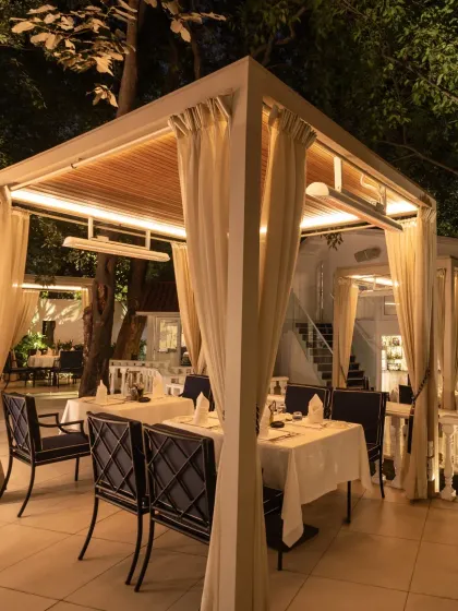 An evening in one of our private outdoor cabanas. This is the perfect setting for a romantic dinner, where you can dine under the stars surrounded by soft lights and the gentle sounds of the evening.