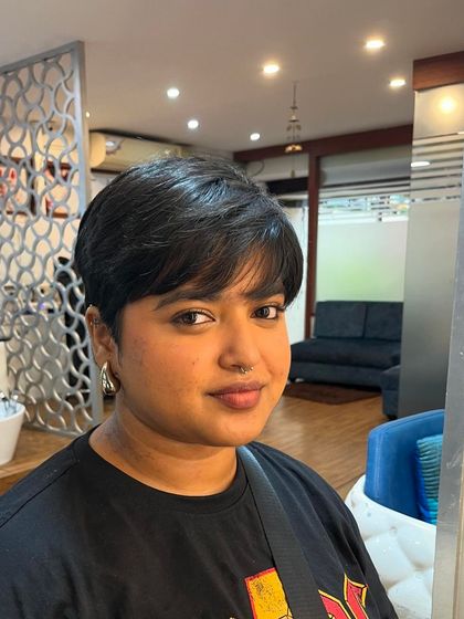 Rohit - Haircuts Chic Short Cuts: Bobs & Pixies photo 18