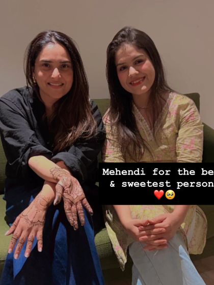 A happy moment with the best and sweetest person, Divya Spandana, after her mehendi session. It was an honor to be her chosen mehendi artist in Bangalore.