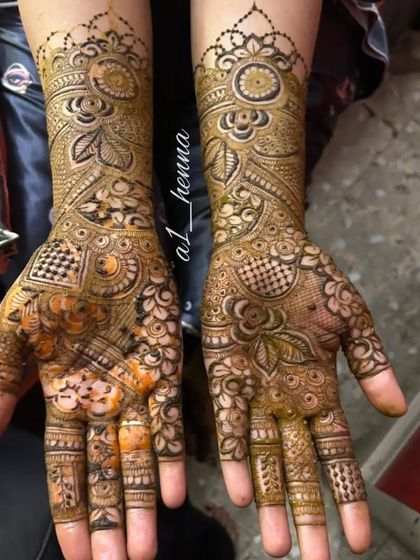 A clear, top-down view of the intricate design.