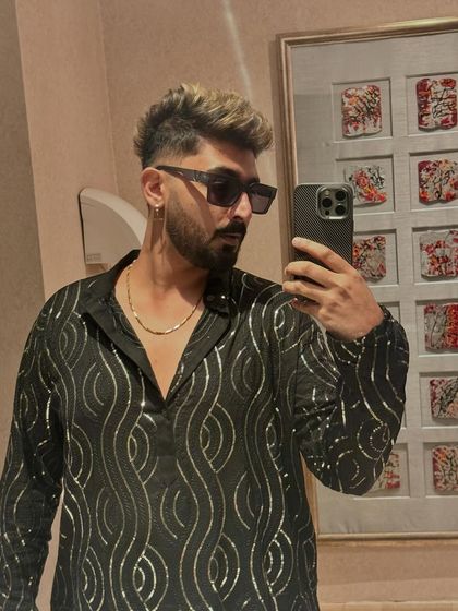 A quick selfie before the main event. Getting ready to spin for the OLA team's Diwali celebration.