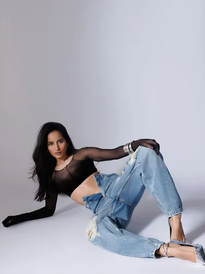 A studio shot for a Freakins India campaign. I was responsible for the hair, creating long, loose waves that add to the effortless and edgy vibe of the denim-focused shoot.