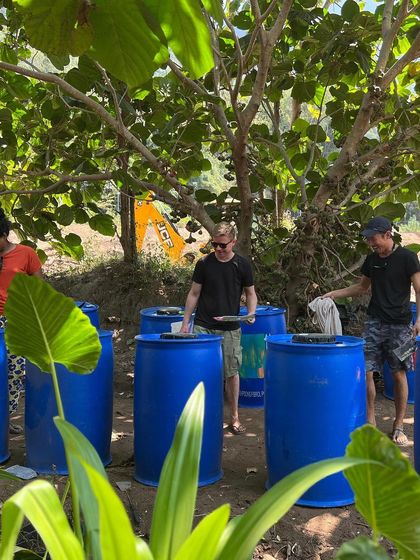 For the Comaya community festival, I transformed 13 large bins into an animated art piece. Each bin was painted as one frame of a stop-motion animation. It was a fun way to turn functional objects into something playful and unexpected.
