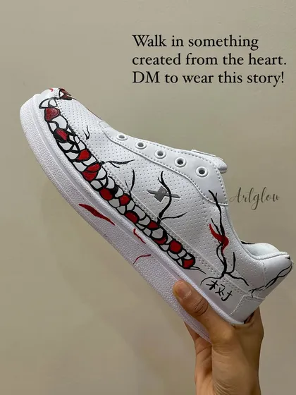 A different view of the dragon sneakers, showing the detail along the side. If you want to walk in something created from the heart, let's create your story together.