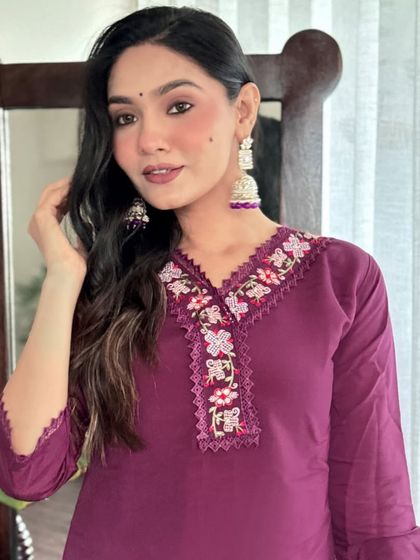 This wine chanderi kurta has such a rich color. The printed dupatta and heavy thread embroidery make it a perfect outfit for an evening event.