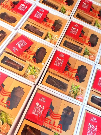 A PR hamper we designed for Wella Professionals' Christmas campaign. The simple yet elegant box design was perfect for their corporate and influencer gifting needs.