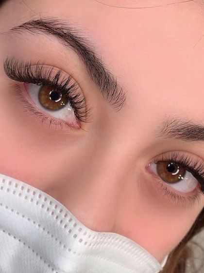 The Palette - Eyelash Extensions Volume Lashes: For Maximum Drama photo 20