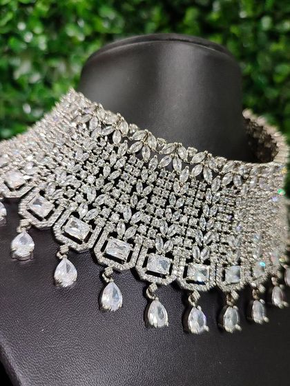 A detailed view of the craftsmanship in this AD choker, showing the delicate web of sparkling stones.