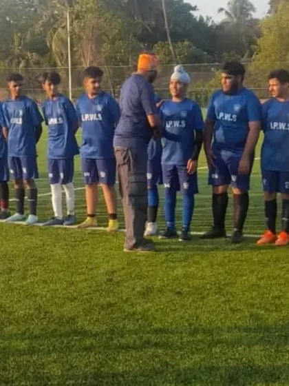 I am speaking with the team before they take the field in Goa. Final instructions and motivation are key before any big game.