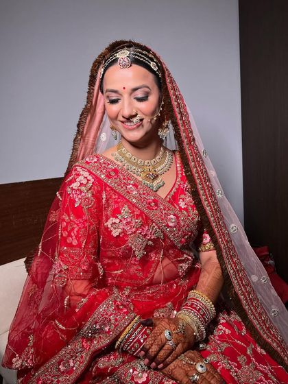 A gentle smile as she gets her final touches. It’s all about creating a calm and happy environment.