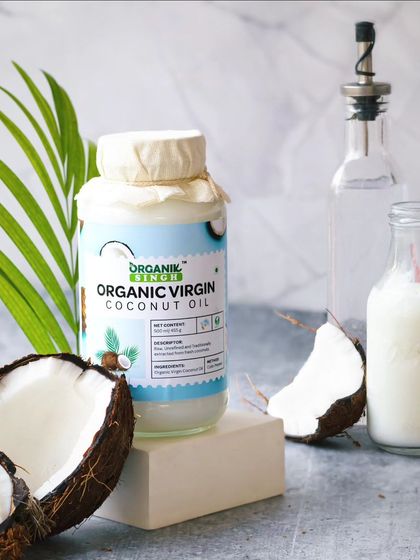 The purity of organic virgin coconut oil is captured in this bright and fresh composition. I used fresh coconuts and a palm leaf to emphasize the natural, tropical origin of the product.