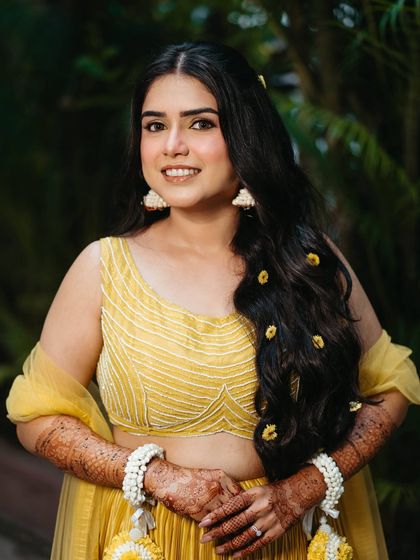 Vibrant Pre-Wedding Looks (Mehendi & Haldi) photo 12