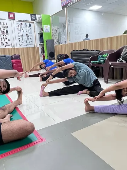 Cool-down stretches are an important part of every training session. This helps with muscle recovery, prevents injuries, and promotes flexibility.