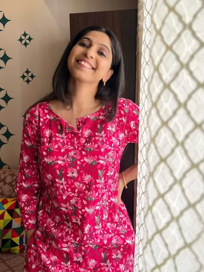 Stay cool and stylish this summer with my breezy kurta coords. This magenta floral set is perfect for a Valentine's look or any day you want to feel special.