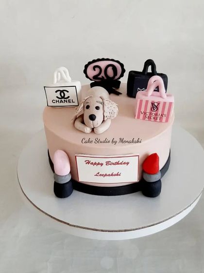Cake Studio by Menakshi - Themed Custom Cakes Luxe & Elegant Designs photo 17