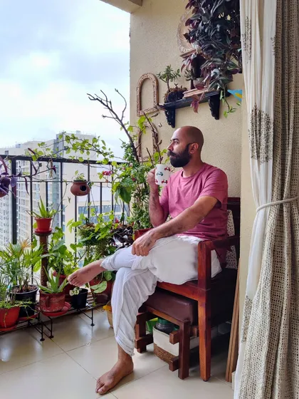 This is the goal for so many of us: a quiet corner on our own balcony to enjoy a cup of chai and a moment of peace. I specialize in creating these personal sanctuaries, filled with plants that calm the mind and refresh the spirit.