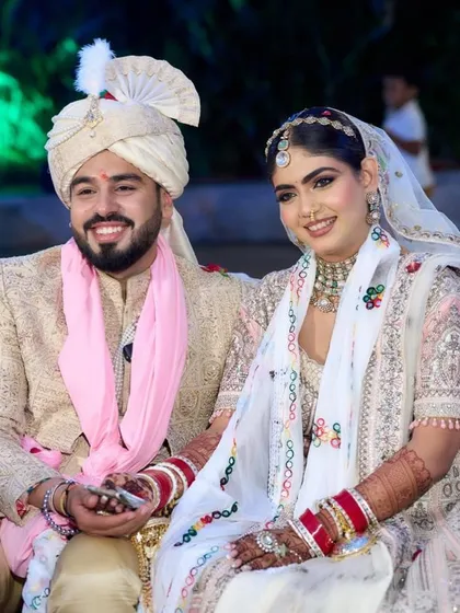 My beautiful bride Disha, ready for her Pheras. She looked like a dream in her white and pink lehenga. The makeup was kept soft and romantic, with pink tones on the eyes and cheeks to create a cohesive, angelic look.