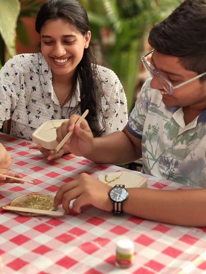The joy of creating together. This couple is having a great time at our workshop, laughing and making something beautiful.