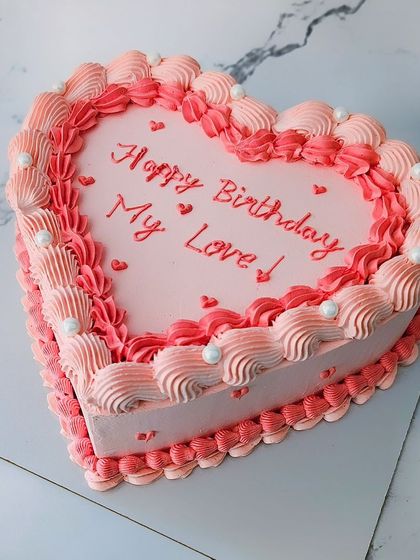 Sampada - Custom Designer Cakes Vintage & Lambeth Style photo 3