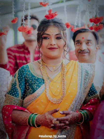 Honoring tradition with this stunning Maharashtrian bride. I styled her in a classic Nauvari saree, complete with a traditional crescent bindi and nath. The makeup is bold yet elegant, designed to highlight her features and stay perfect throughout the wedding rituals.