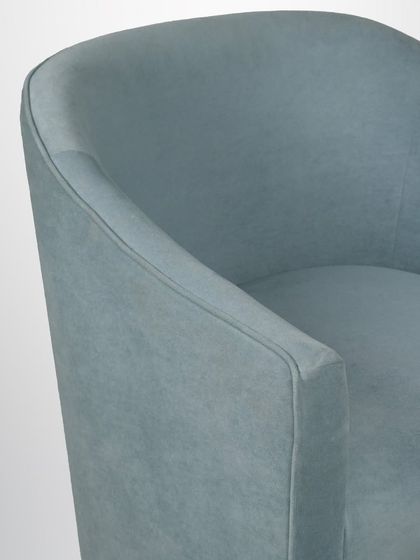 TIS Living - Bespoke Furniture for Entire Homes Statement Seating: Armchairs, Sofas & Loungers photo 80