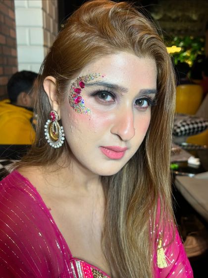 Jewels, Pearls & Euphoria Looks photo 19