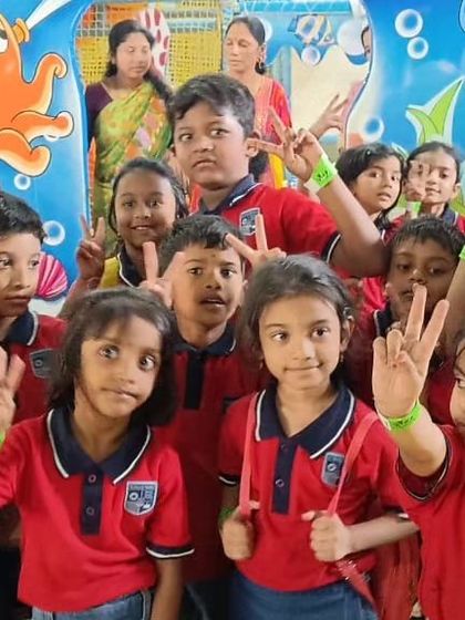 Another great shot of a school group enjoying their day out. I love providing a space where kids can socialize and have fun with their classmates outside the school environment.