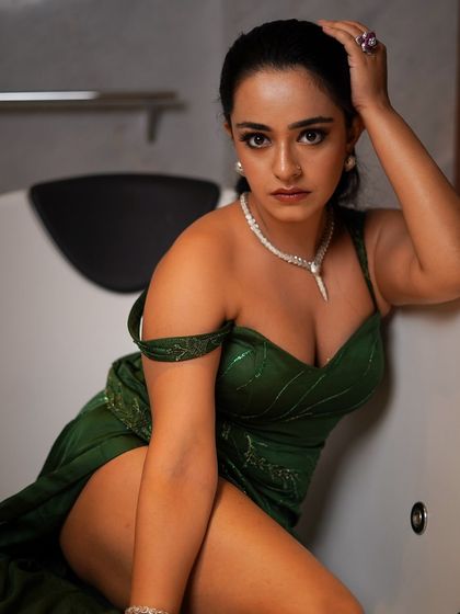 Karan - Portrait & Headshot Photography Studio Portraits: Modern & Traditional photo 26