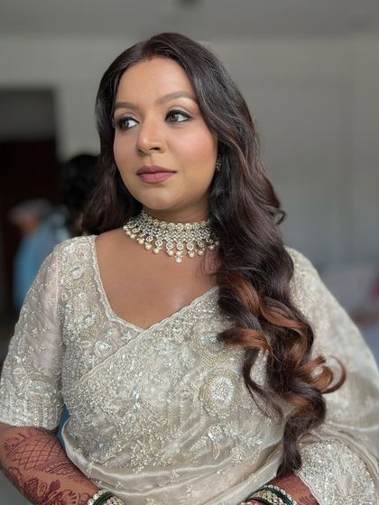 Modern Pastel & White Bridal Looks photo 55