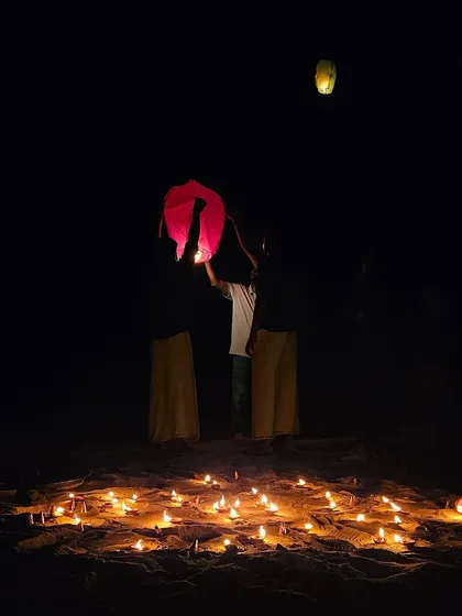 Lighting up the night with sky lanterns on Gokarna beach. A magical experience with the trek family.