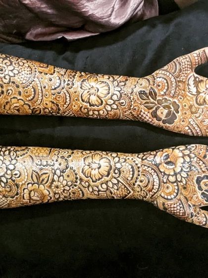 Shaikh Yasmeen - Bridal Mehendi Intricate Floral & Paisley Designs photo 47