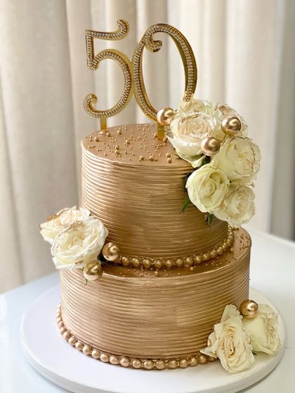 Elegant Milestone & Anniversary Cakes photo 8