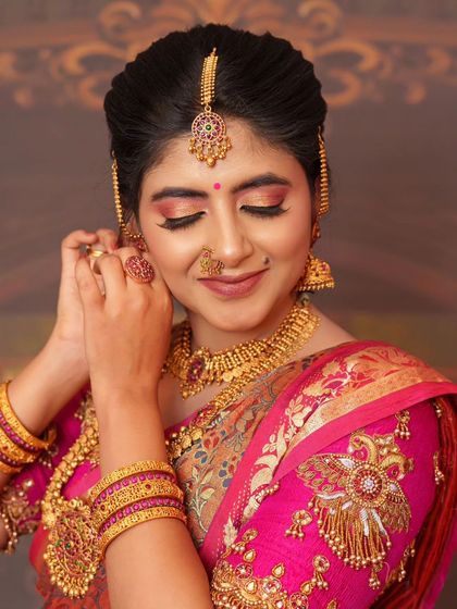 Aishwarya Rangarajan - Live Musical Performance Elegance in Ethnic Wear photo 9