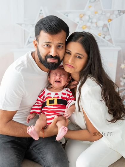 A funny, real-life moment from a Christmas shoot. Not every photo is perfect, and sometimes the crying photos become the most cherished memories.