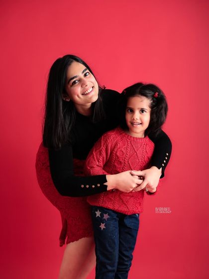 Family & Sibling Portraits photo 11