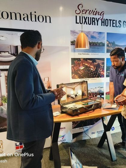 Another angle of our suitcase demo in action at NEXKNOS 2024, a powerful tool for showcasing our capabilities.