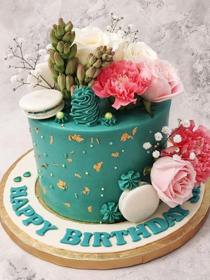 Liliyum Patisserie - Special Occasion Cakes Elegant Floral & Botanical Masterpieces photo 40