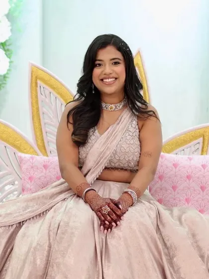 The first functions are always special. Jeel is all set for the festivities before her big day in this beautiful pastel lehenga, with a makeup look that is soft and pretty. 🤍