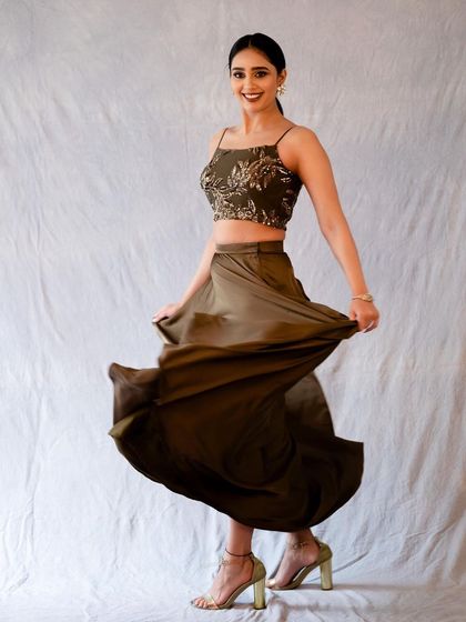 Vikas Photo Factory - Event Photography Modern Elegance: Gowns & Contemporary Attire photo 3